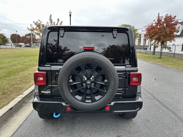 Used 2021 Jeep Wrangler Unlimited Sahara image 18