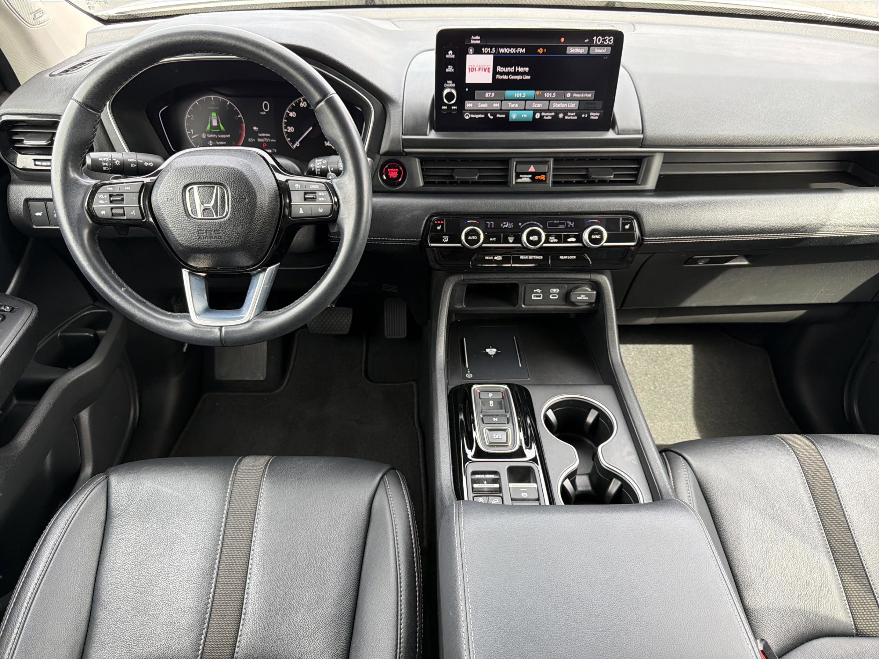 Used 2023 Honda Pilot Touring image 30