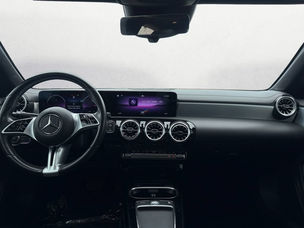 Used 2025 Mercedes-Benz CLA 250 image 9