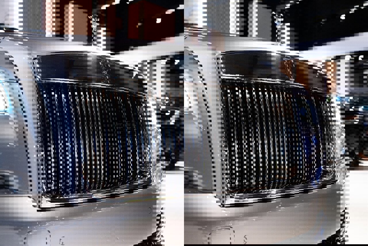 Used 2018 Rolls-Royce Dawn image 35