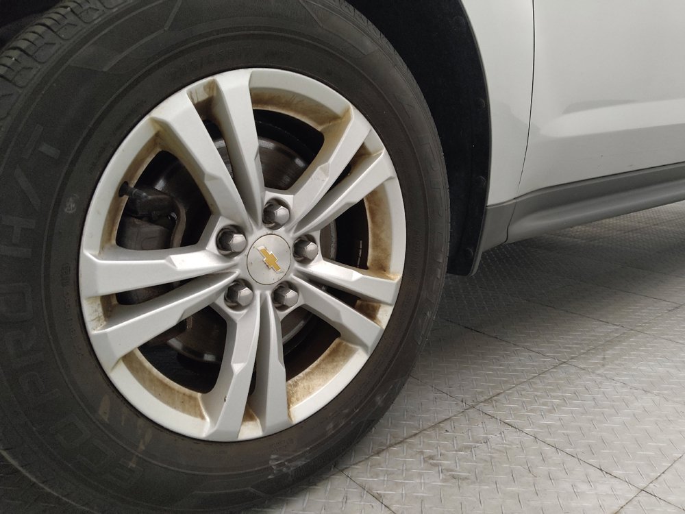 Used 2017 Chevrolet Equinox LS FWD image 31