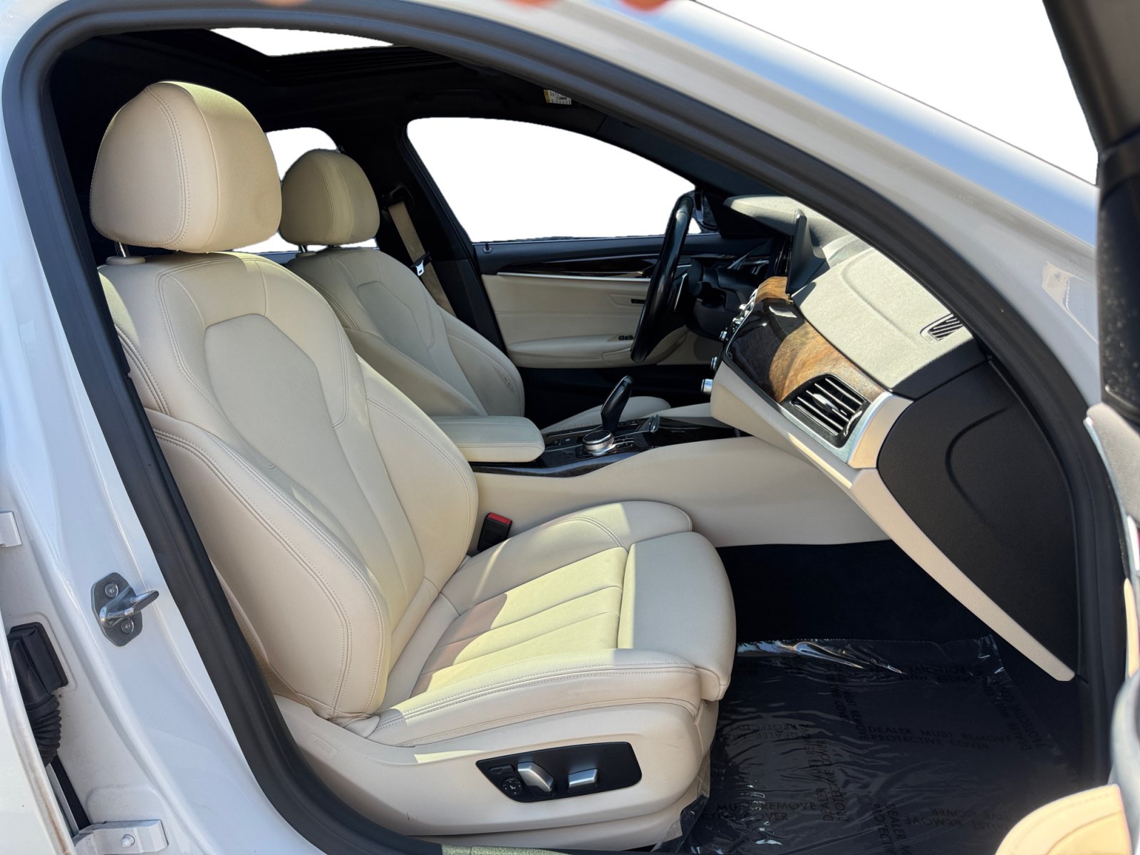Used 2019 BMW 530i w/ Convenience Package RWD image 15