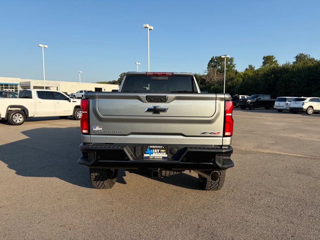 New 2026 Chevrolet Silverado 2500 ZR2 AWD/4WD image 4