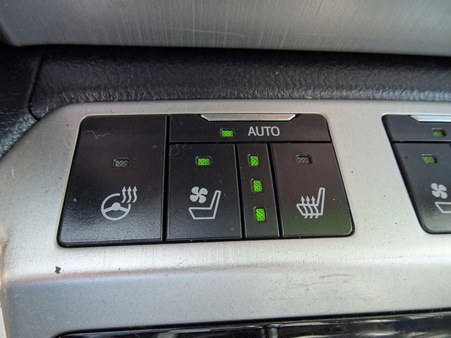 Used 2017 Toyota Land Cruiser image 27