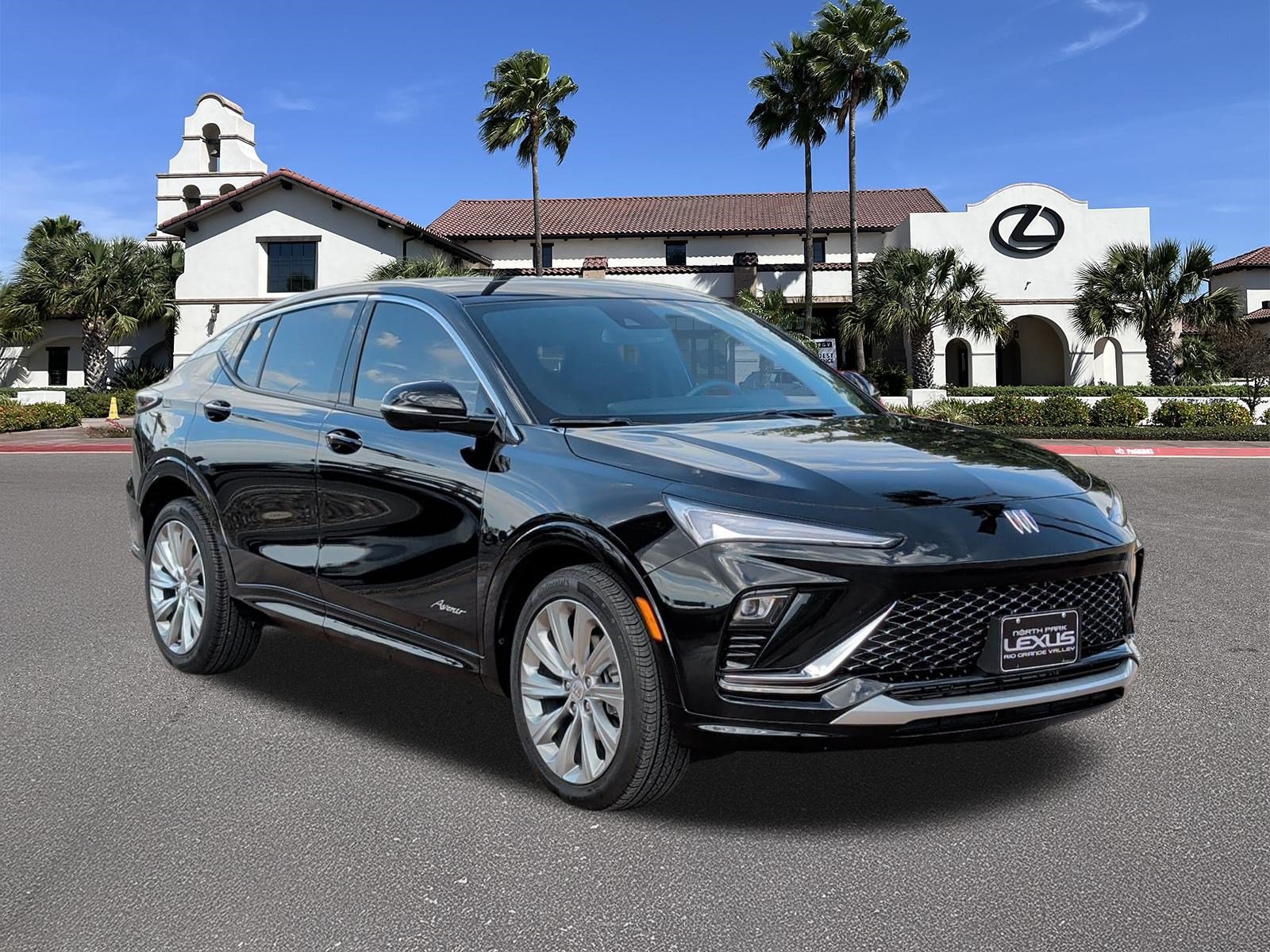 Used 2025 Buick Envista Avenir FWD image 1