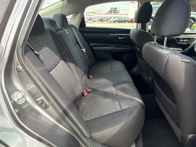 Used 2018 Nissan Altima 2.5 SV FWD image 12