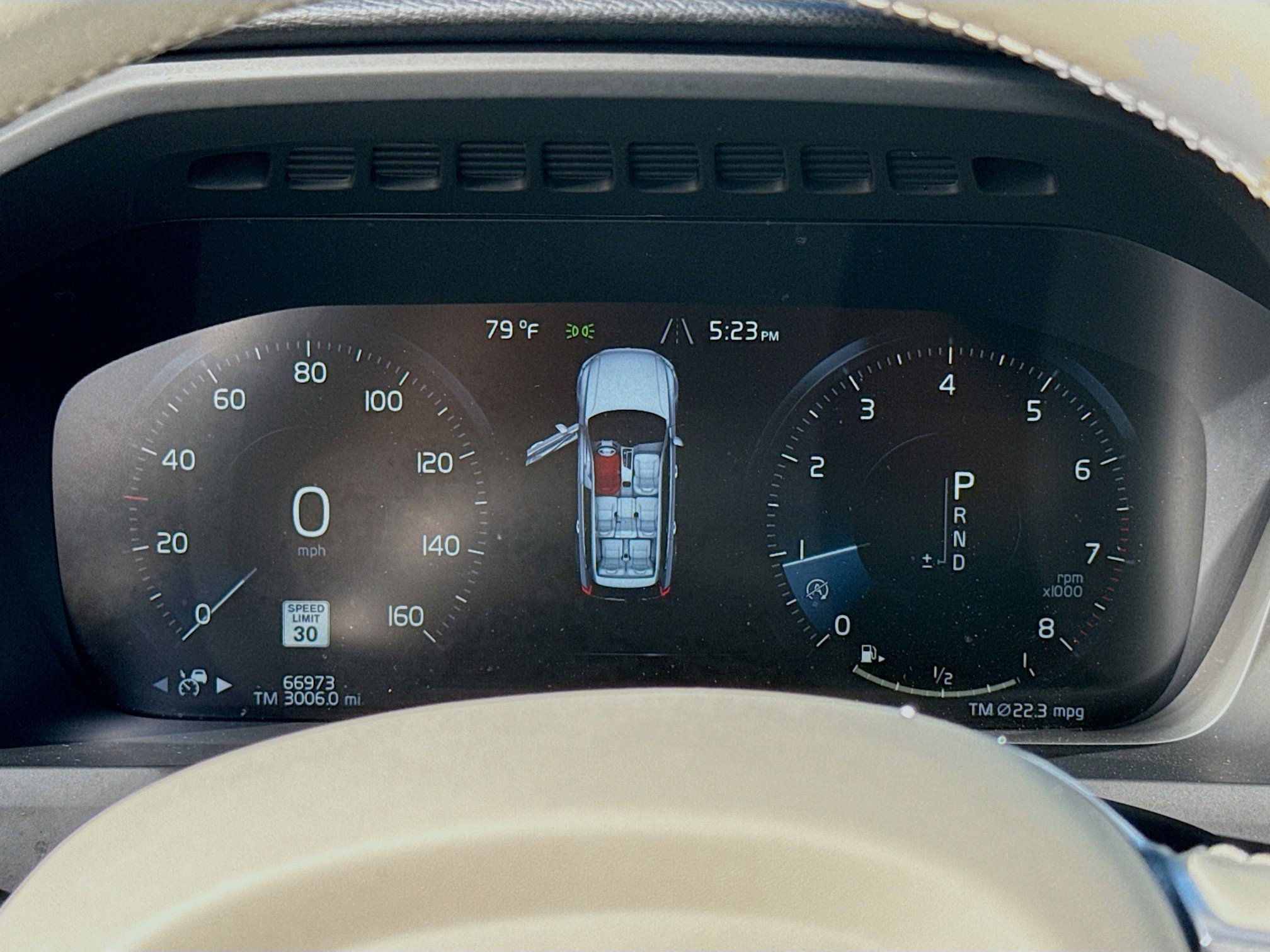 Used 2021 Volvo XC90 T6 Momentum w/ Advanced Package image 11