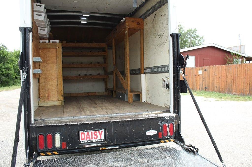 Used 2019 Chevrolet Express 3500 w/ Power Convenience Package RWD image 13