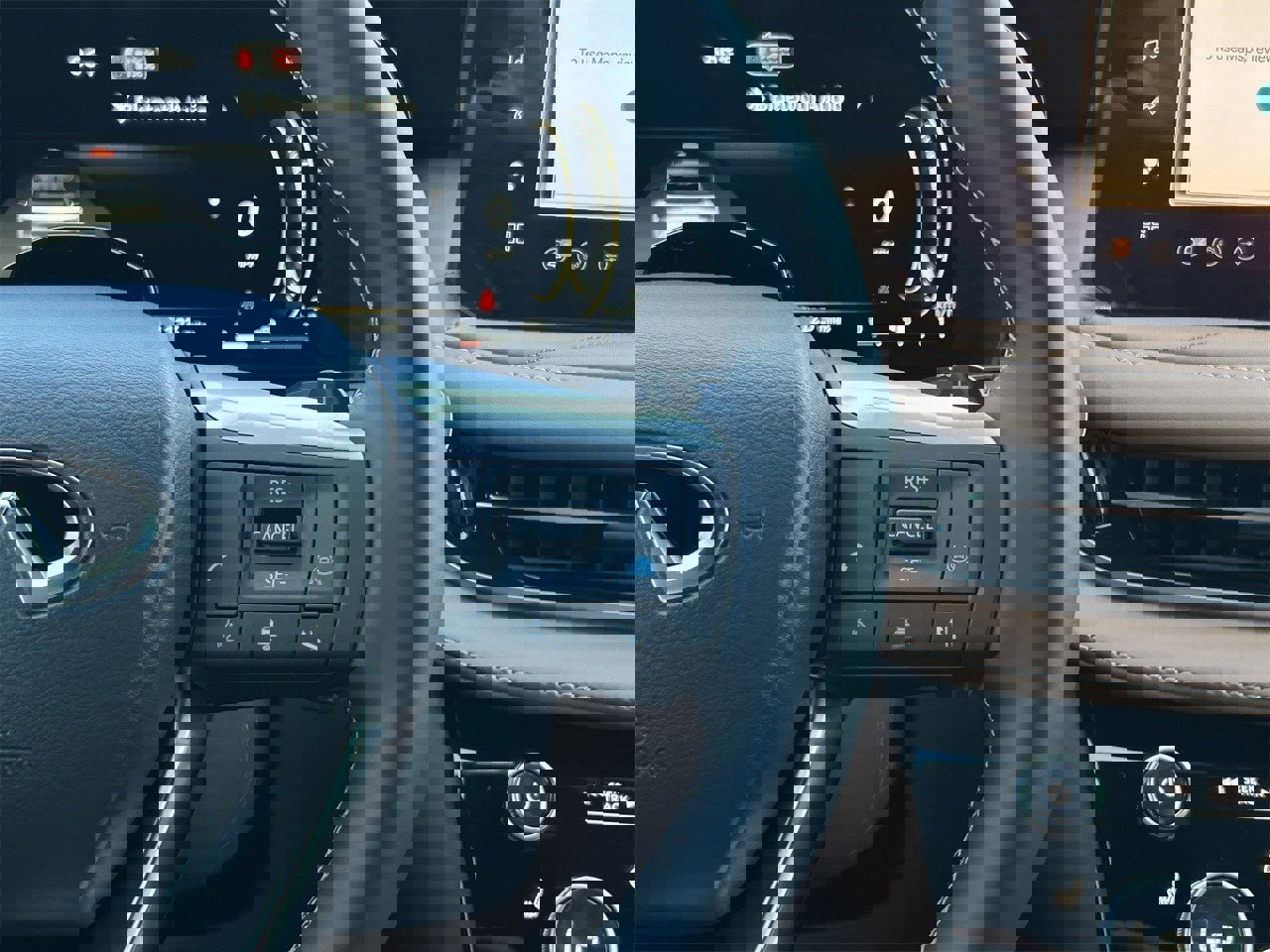 New 2026 INFINITI QX60 Autograph image 14