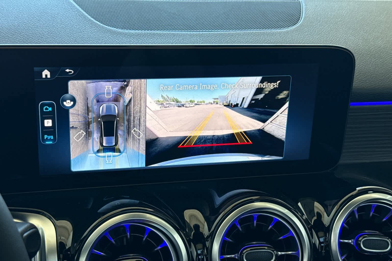 New 2026 Mercedes-Benz GLB 250 image 18