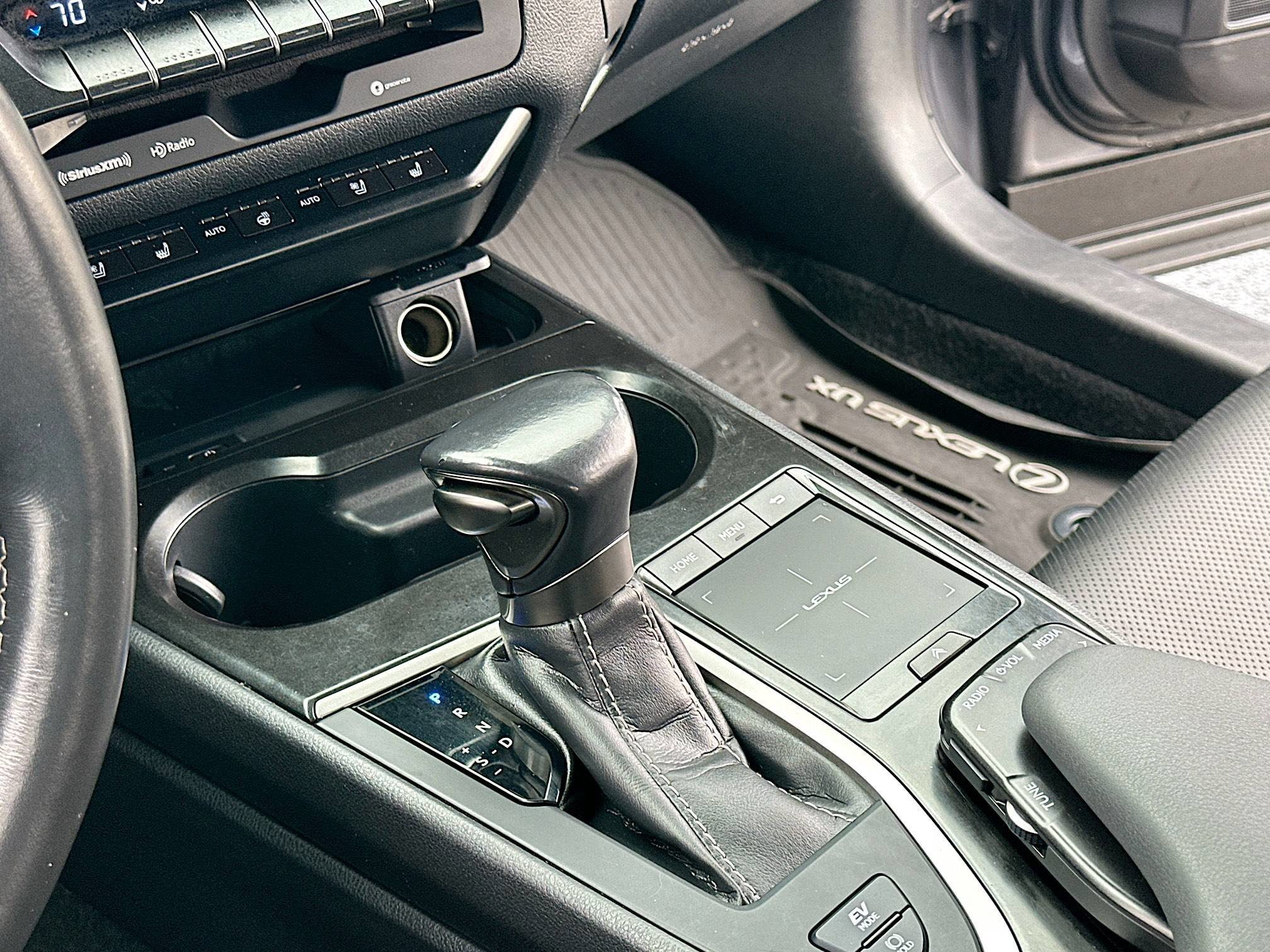 Used 2020 Lexus UX 250h w/ Premium Package image 11