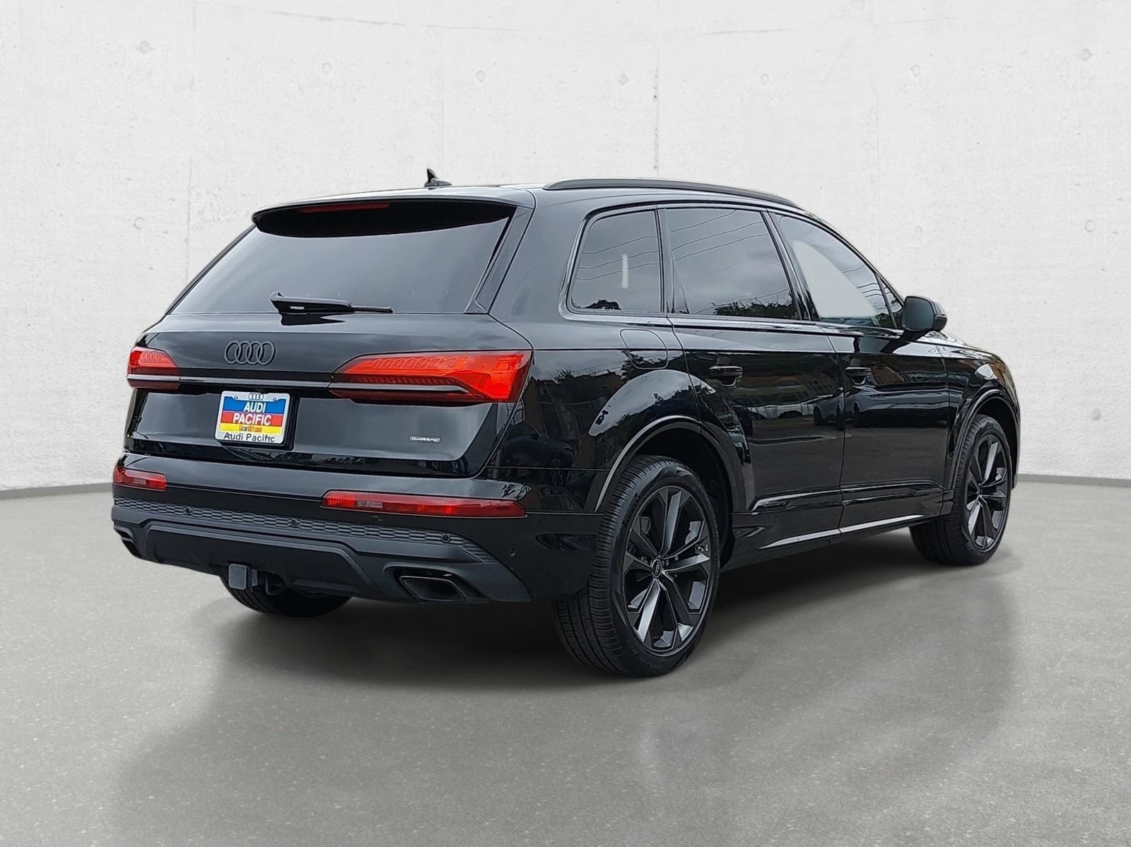 Used 2025 Audi Q7 3.0T Premium Plus w/ Premium Plus Package AWD/4WD image 5
