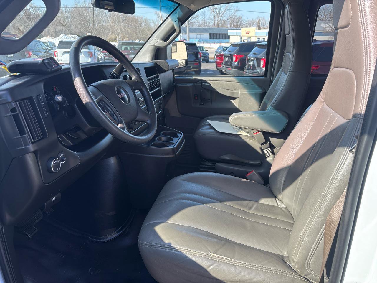 Used 2018 GMC Savana 3500 LS w/ Cold Climate Package image 10