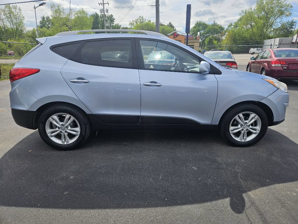 Used 2011 Hyundai Tucson GLS FWD image 6