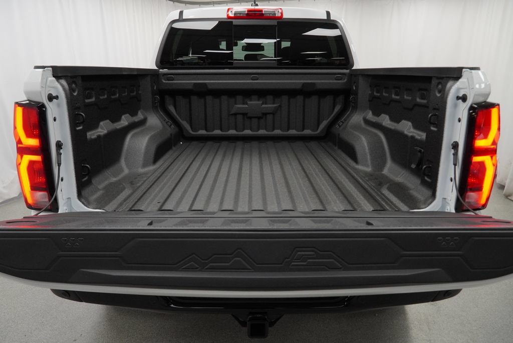 New 2026 Chevrolet Colorado ZR2 w/ Technology Package AWD/4WD image 27