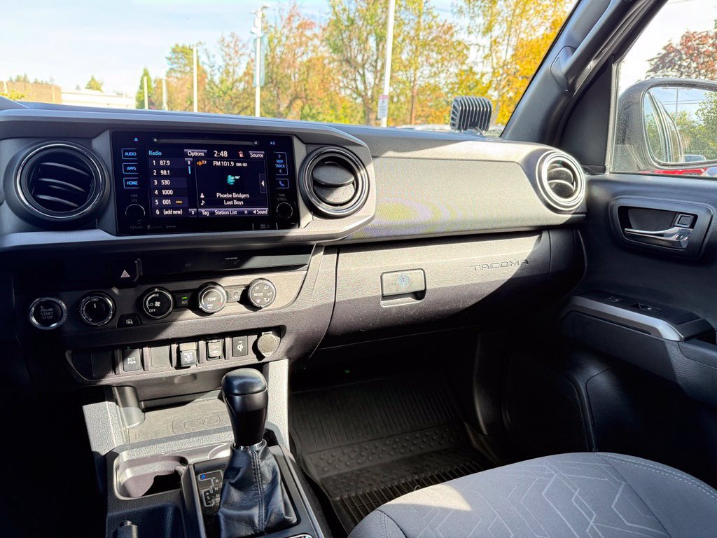 Used 2019 Toyota Tacoma TRD Sport AWD/4WD image 25