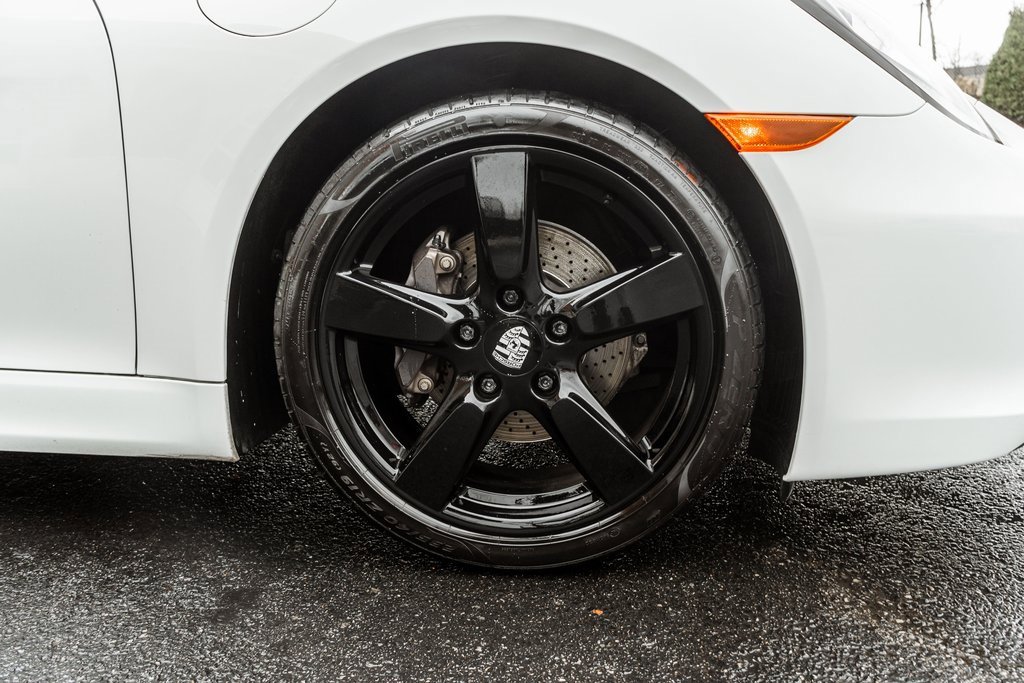 Used 2015 Porsche Cayman image 4