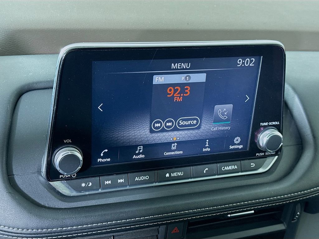 Used 2021 Nissan Rogue S AWD/4WD image 6
