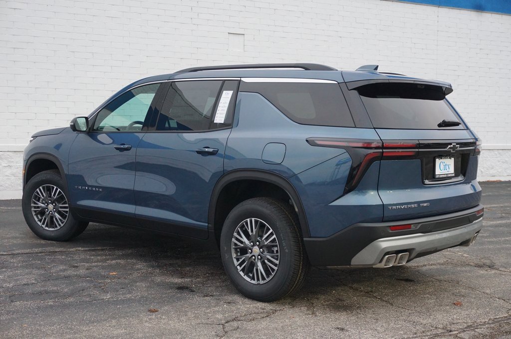 New 2026 Chevrolet Traverse LT w/ Driver Confidence Package image 8