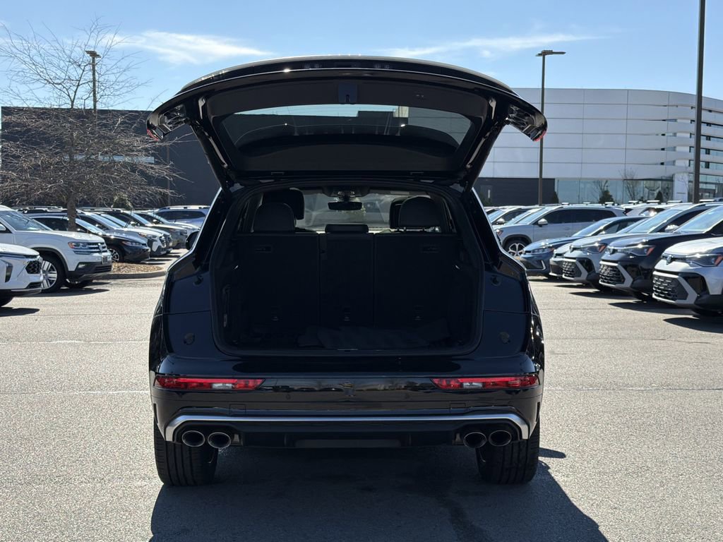 Used 2023 Audi SQ5 Premium Plus image 14