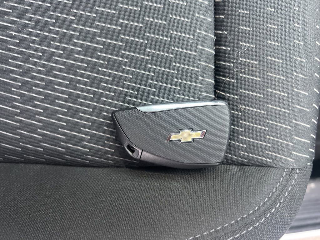 Used 2025 Chevrolet Equinox LT image 37