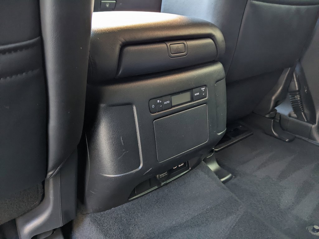 Used 2021 Nissan Armada SV image 23