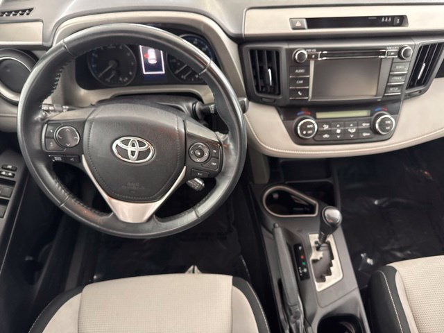 Used 2018 Toyota RAV4 XLE AWD/4WD image 22
