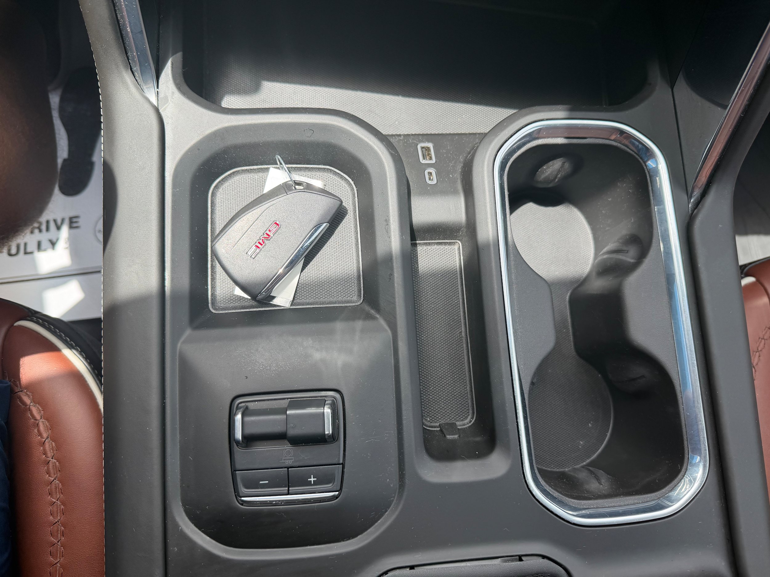 Used 2024 GMC Sierra 2500 Denali Ultimate w/ Max Trailering Package AWD/4WD image 24