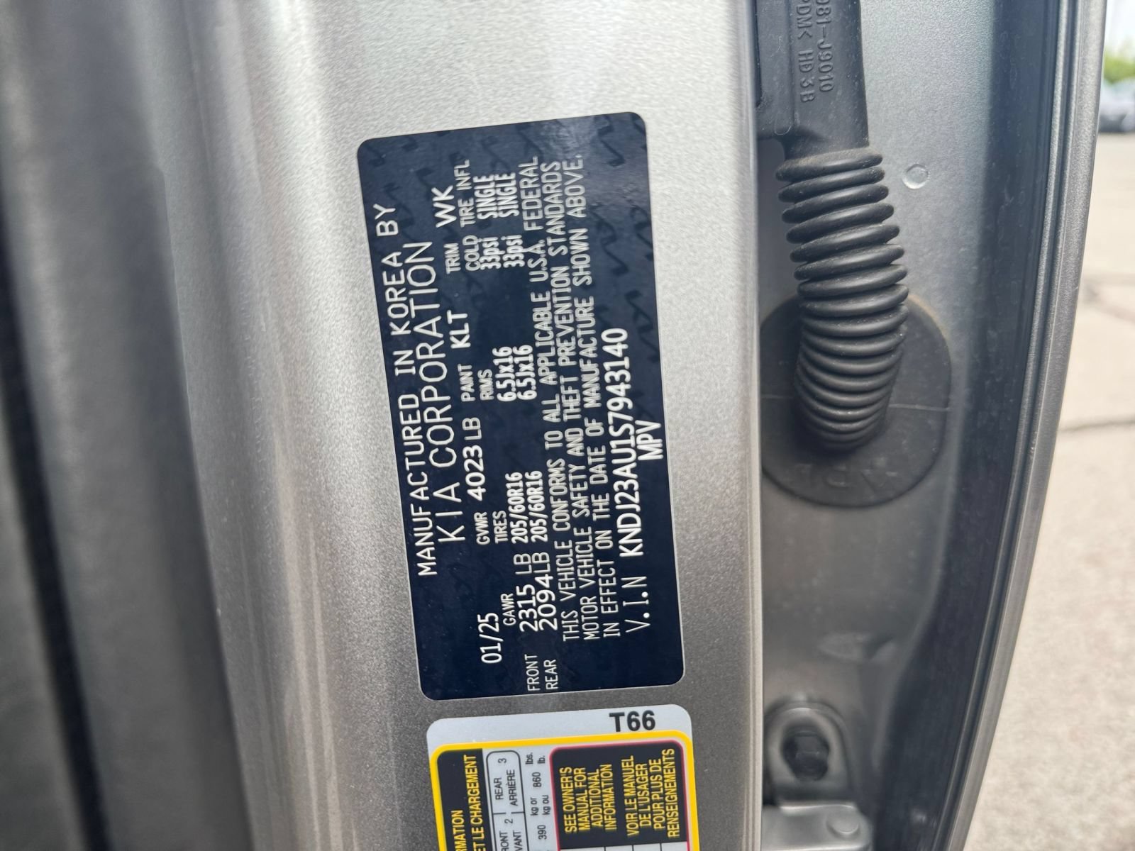Used 2025 Kia Soul LX w/ LX Technology Package FWD image 27