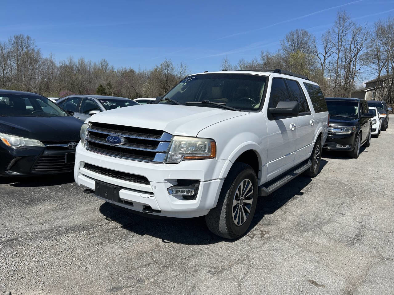 Used 2015 Ford Expedition EL XLT w/ Equipment Group 201A image 2