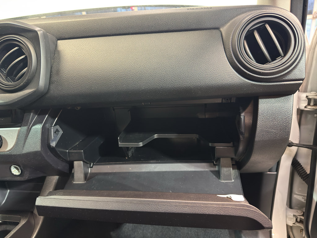 Used 2016 Toyota Tacoma SR RWD image 26