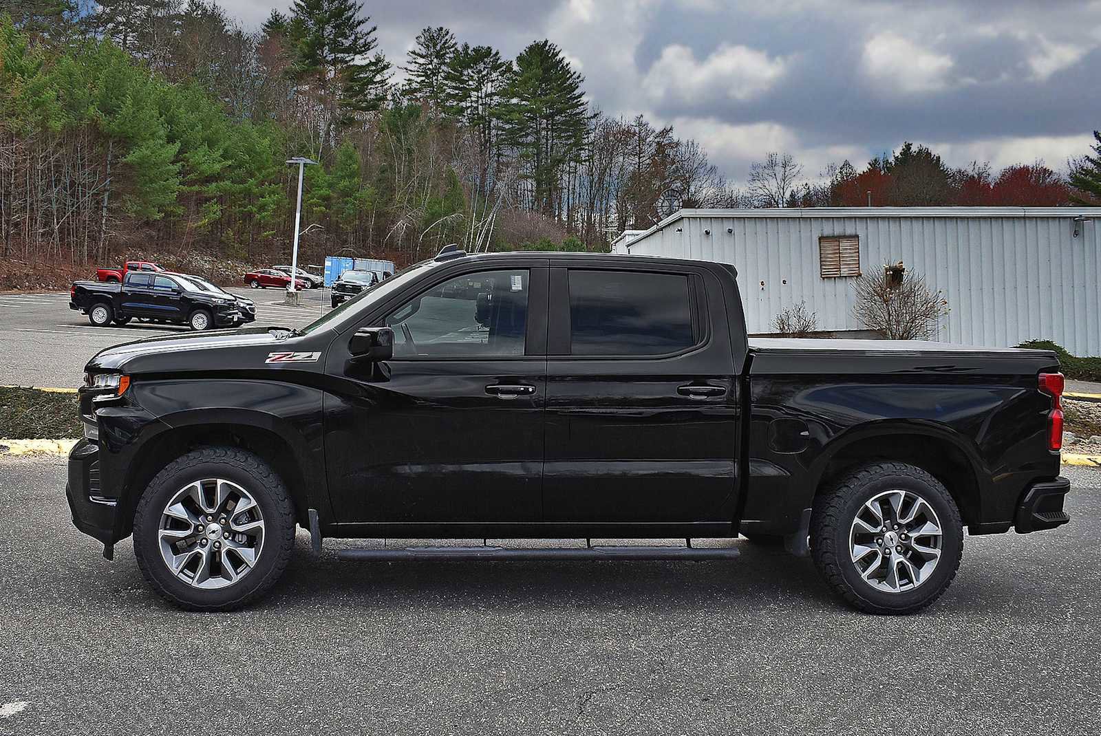 Used 2022 Chevrolet Silverado 1500 RST image 4