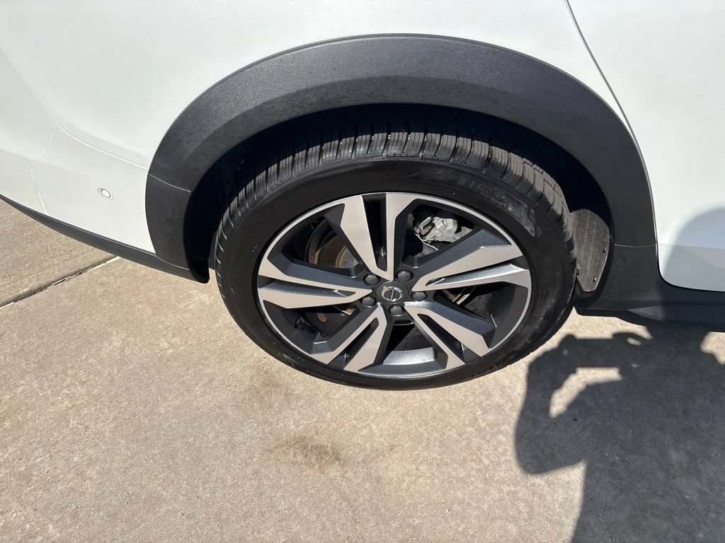 Certified 2024 Volvo V60 B5 Cross Country Plus w/ Protection Package Premier AWD/4WD image 13