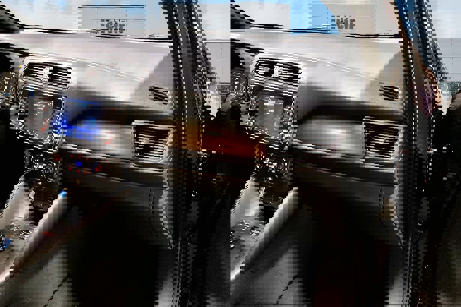 Used 2022 Nissan Leaf S Plus image 24