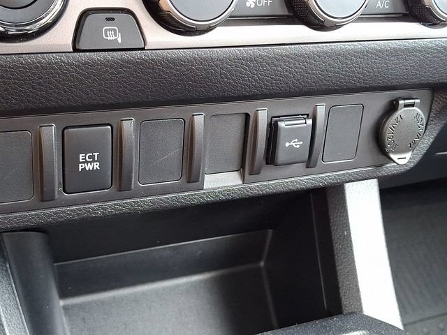 Certified 2023 Toyota Tacoma SR AWD/4WD image 25