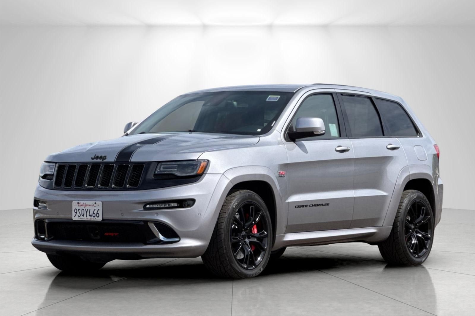 Used 2015 Jeep Grand Cherokee SRT w/ Trailer Tow Group IV AWD/4WD image 7