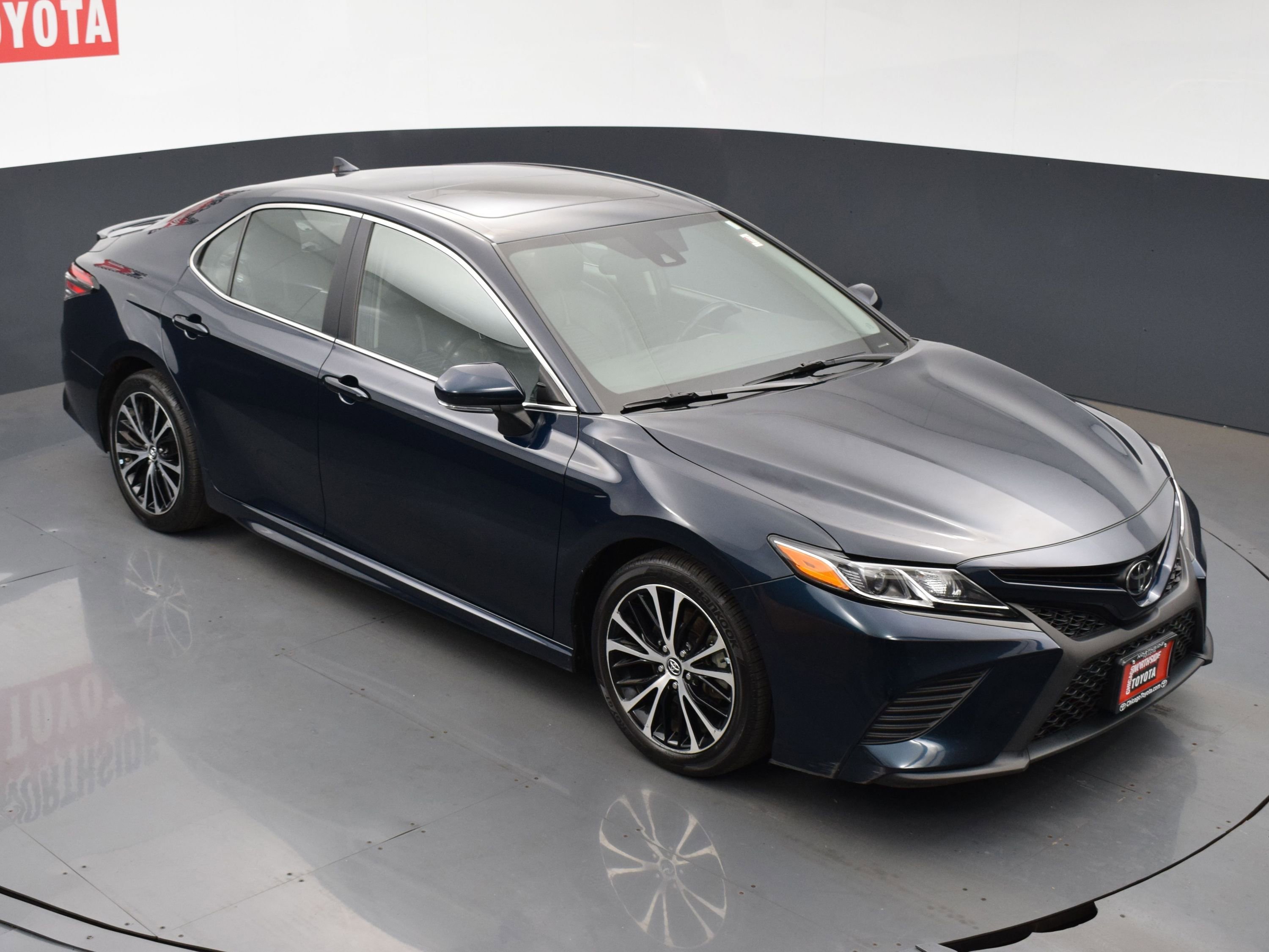 Used 2019 Toyota Camry SE image 24