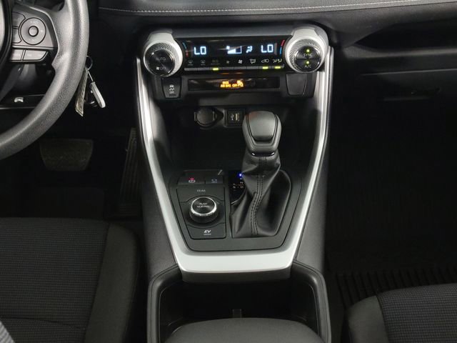 Used 2025 Toyota RAV4 LE AWD/4WD image 24