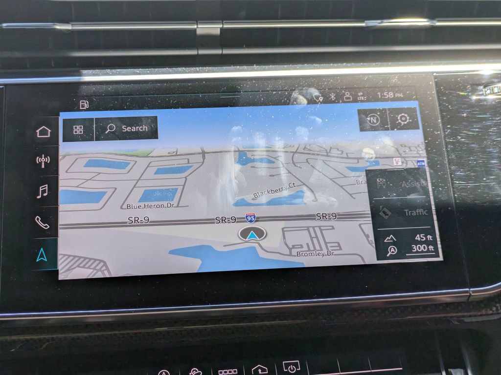 Used 2022 Audi SQ8 Premium Plus w/ Executive Package image 25