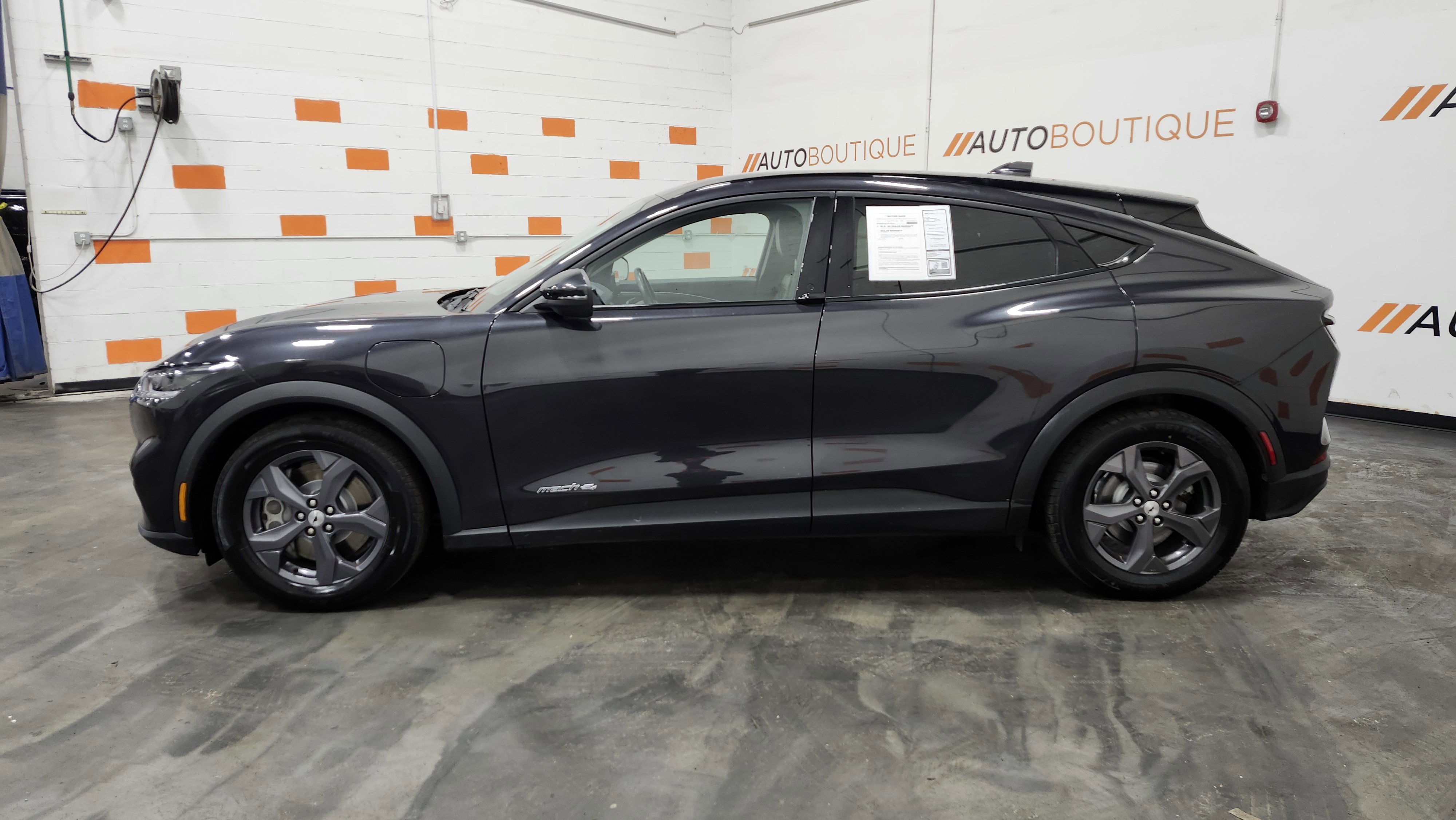 Used 2022 Ford Mustang Mach-E Select image 13