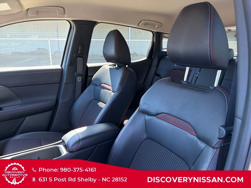 Certified 2025 Nissan Kicks SR image 13