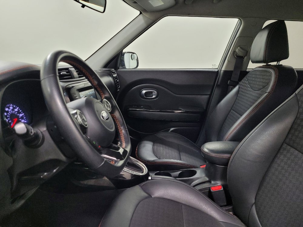 Used 2019 Kia Soul ! FWD image 17