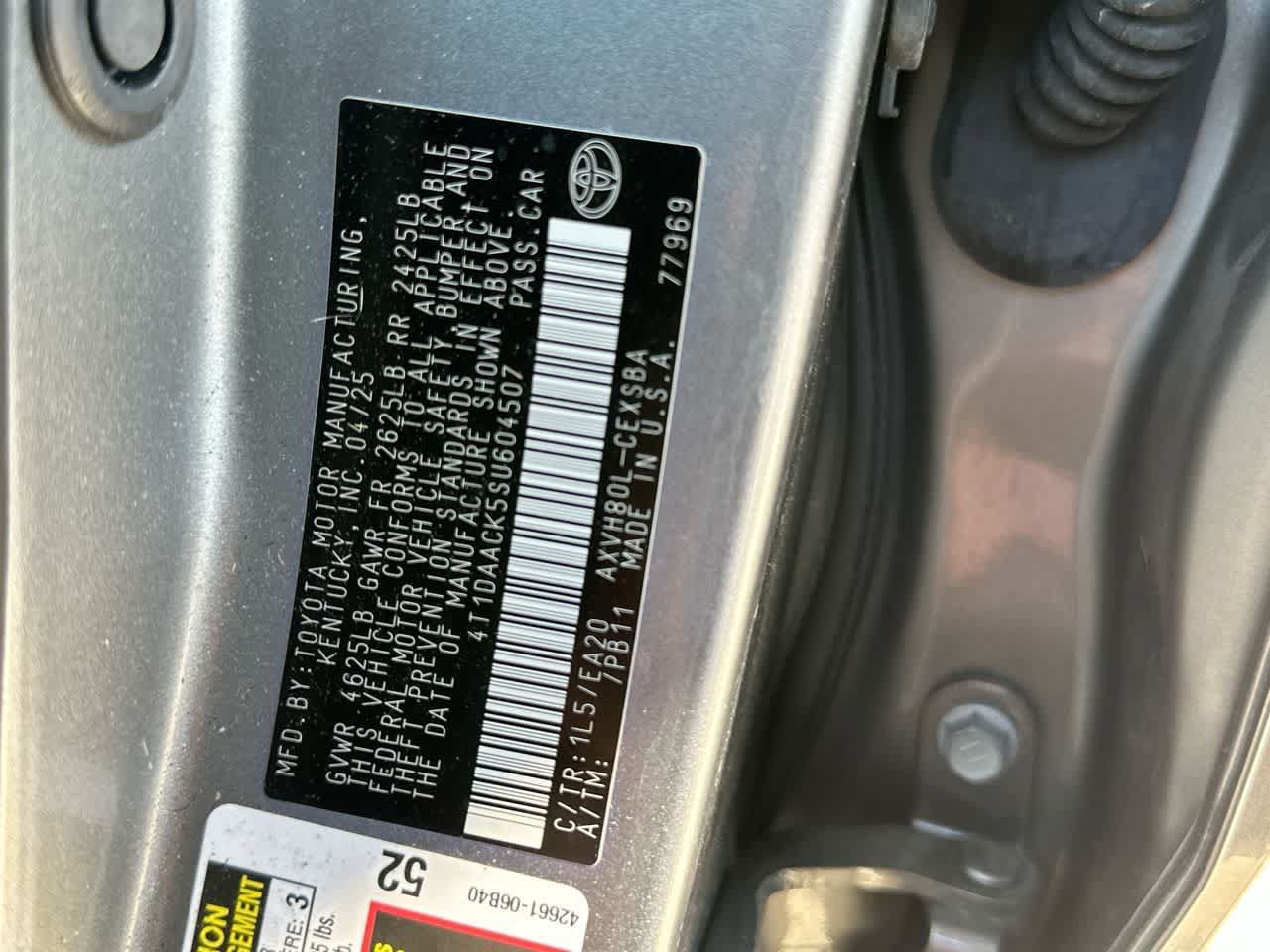 Used 2025 Toyota Camry SE w/ Convenience Package FWD image 29