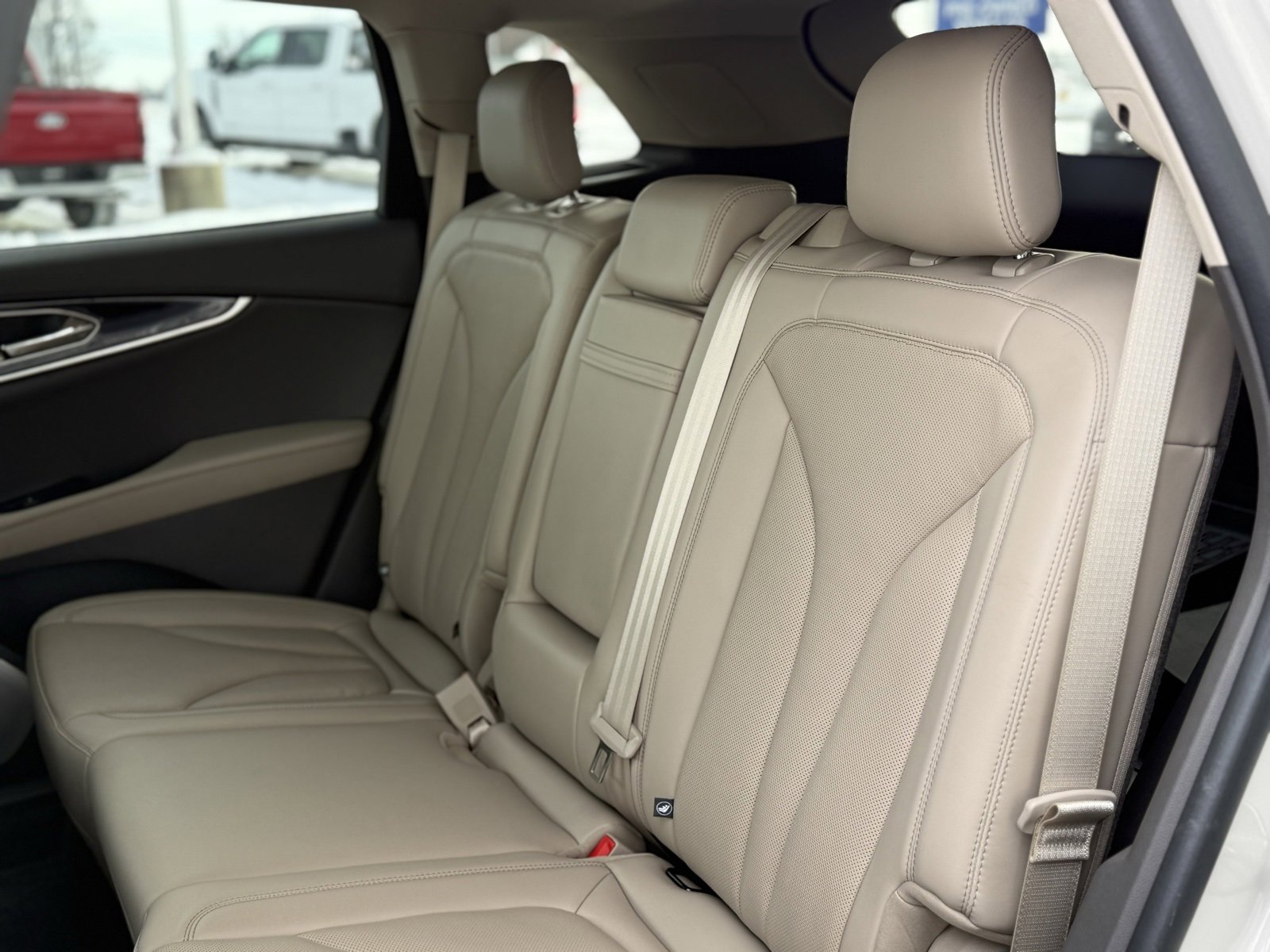 Used 2023 Lincoln Nautilus Reserve w/ Equipment Group 202A image 11