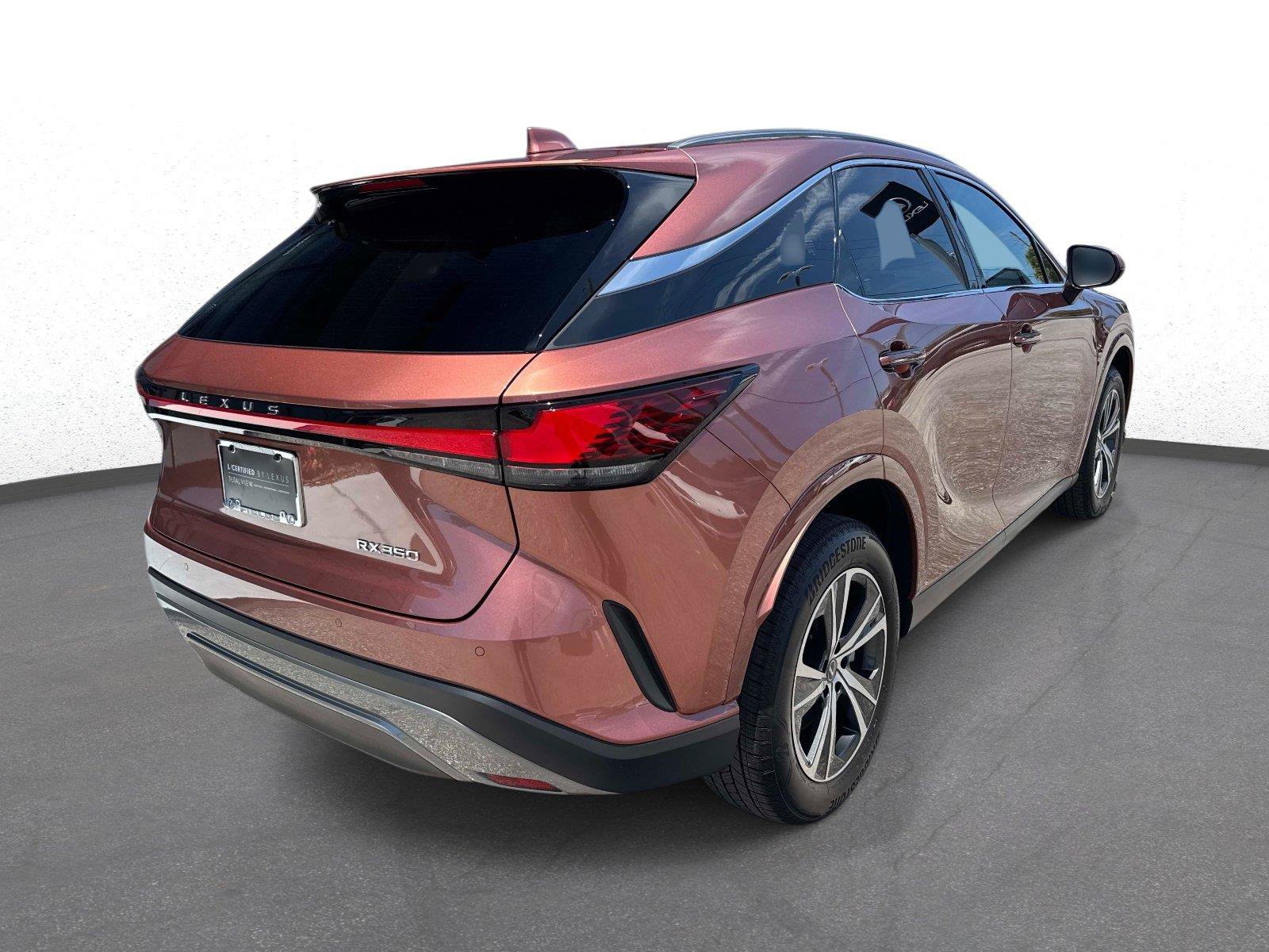 Used 2025 Lexus RX 350 Premium w/ Accessory Package (Z1) FWD image 3