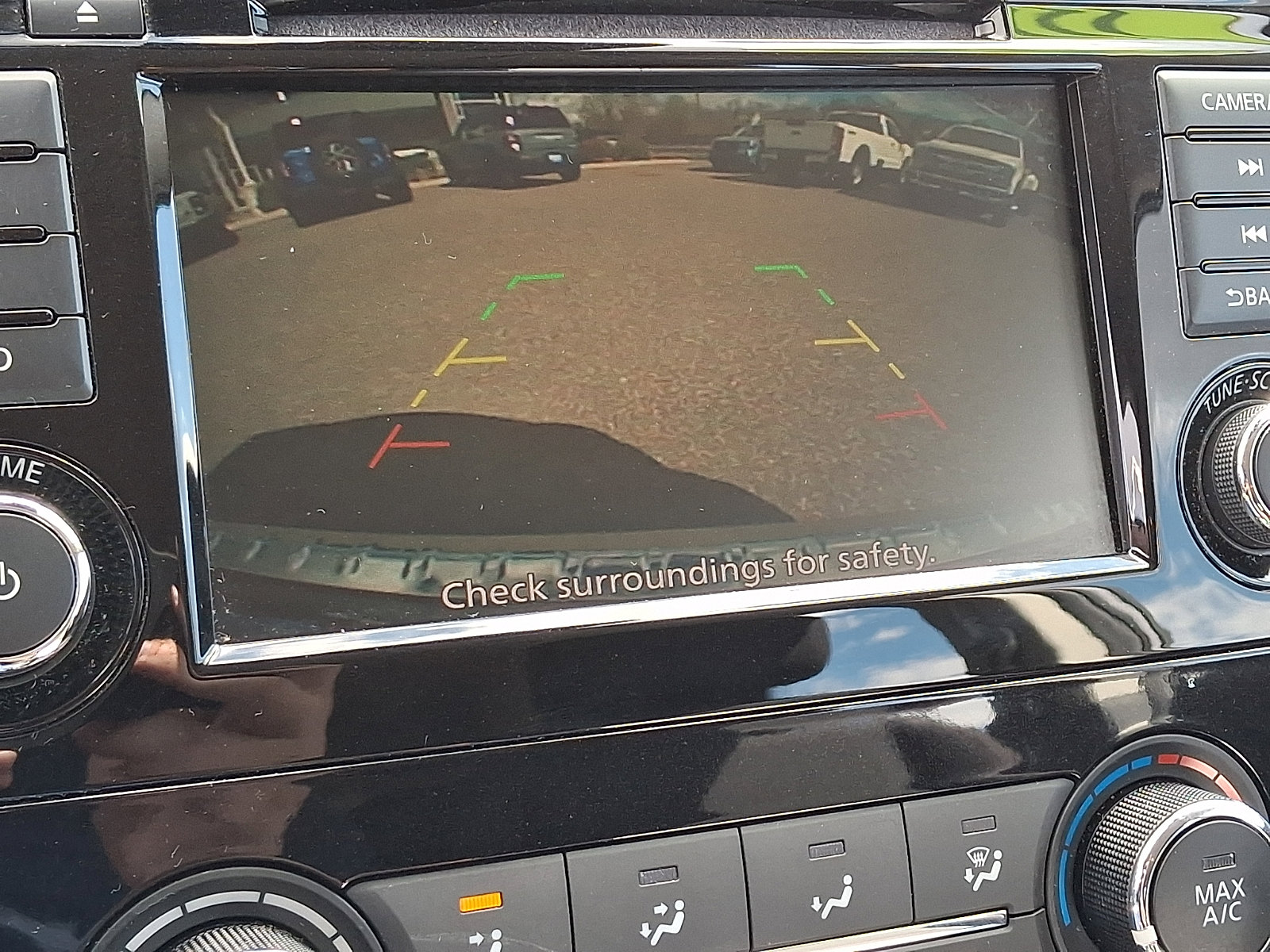 Used 2020 Nissan Rogue Sport S image 18