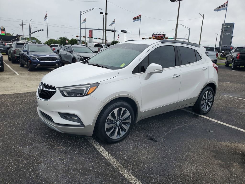 Used 2019 Buick Encore Essence w/ Safety Package II FWD image 2