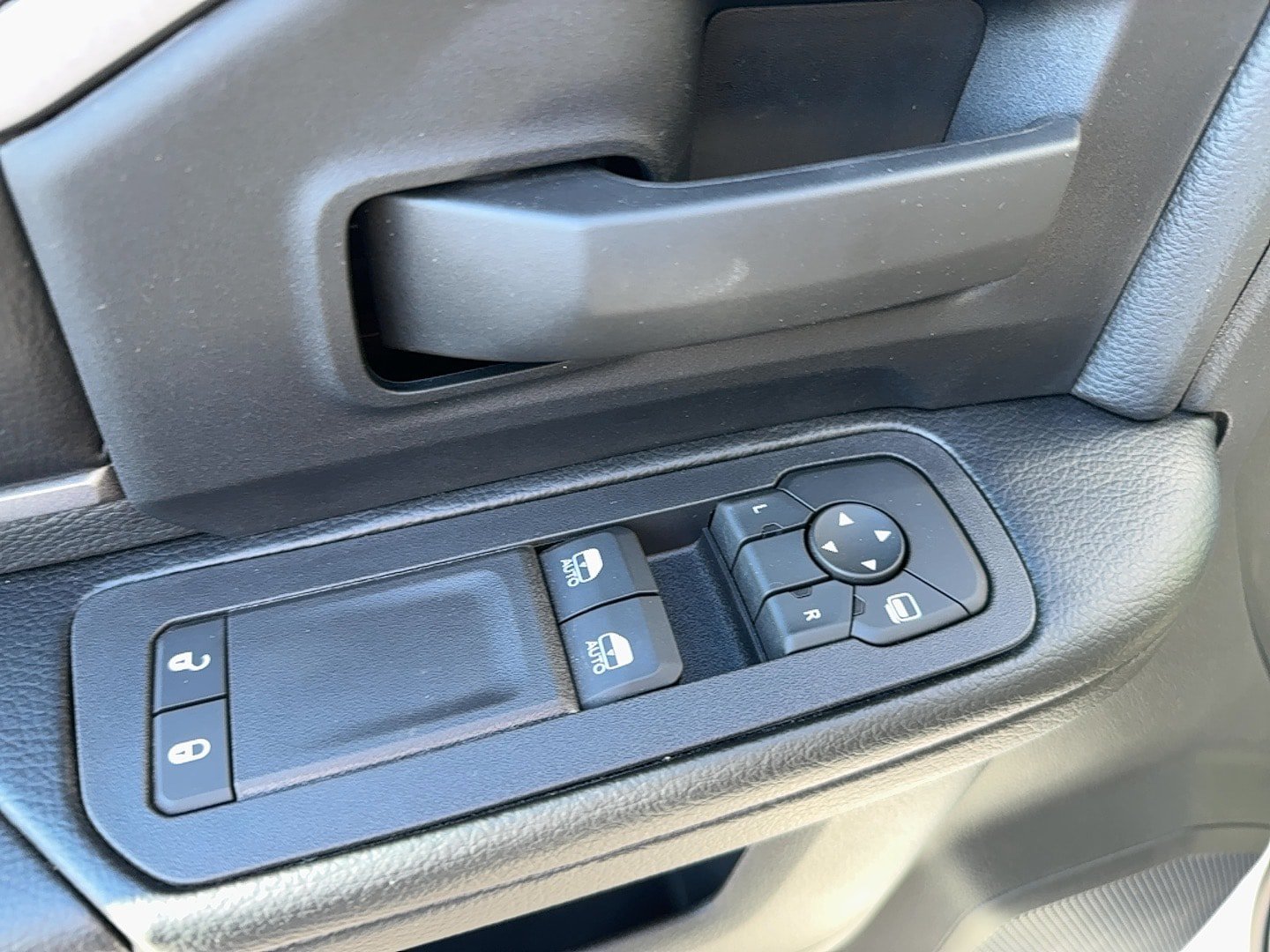 New 2026 RAM 5500 Tradesman w/ Chrome Appearance Group AWD/4WD image 14