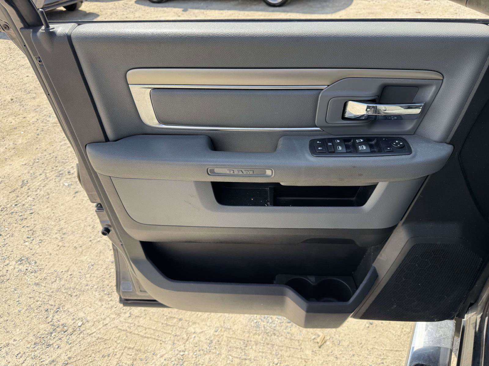 Used 2016 RAM 1500 Outdoorsman image 14