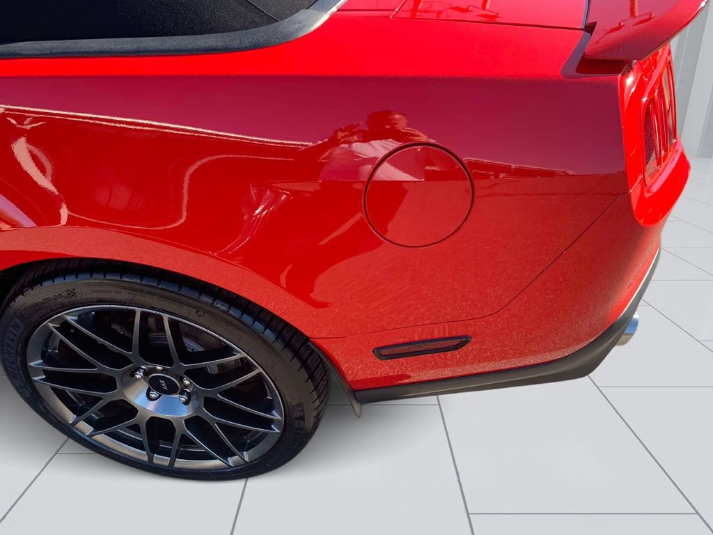 Used 2012 Ford Mustang Shelby GT500 w/ SVT Performance Pkg RWD image 17